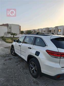 تۆیۆتا هایلاندەر